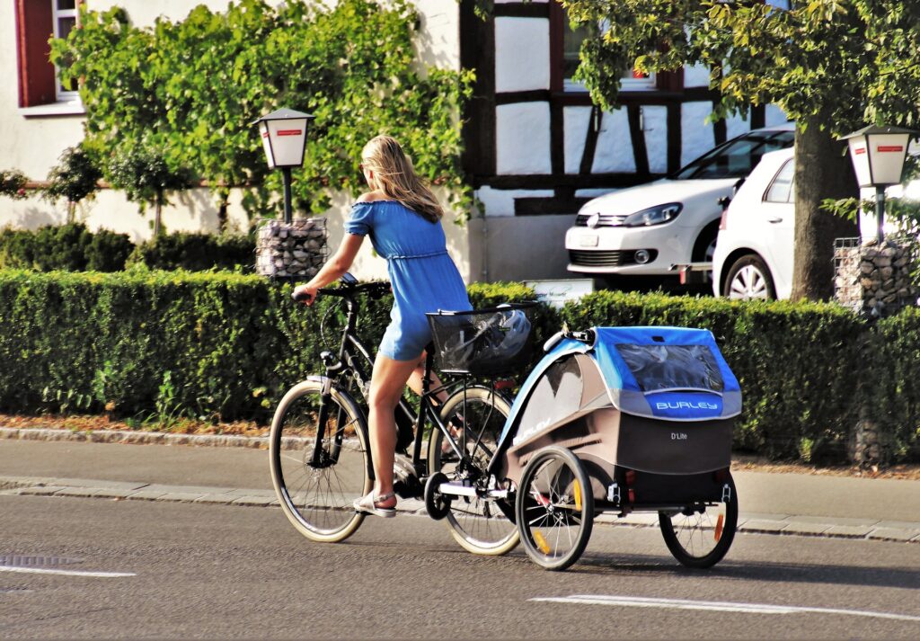 How To Ride With a Bike Trailer In a Non-Bike-Friendly Area